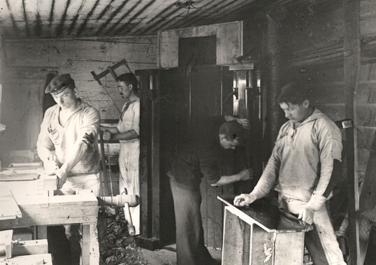 1915 carpenter shop.jpg